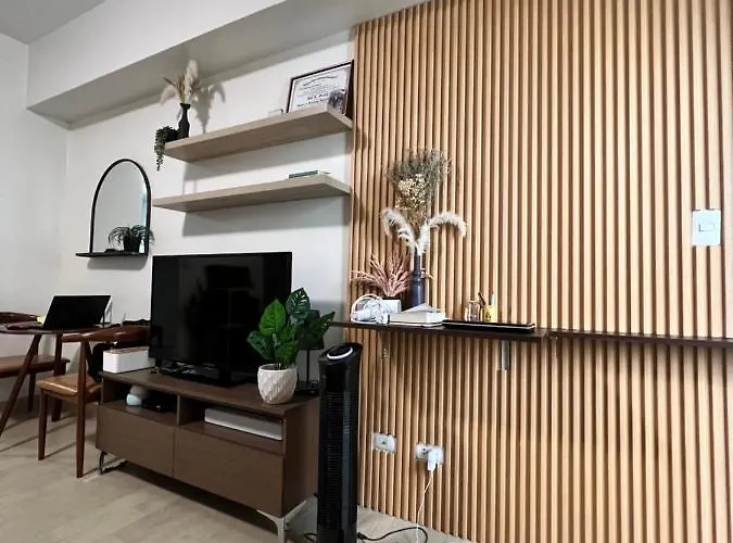 Minimalist Unit In Araneta Cubao Aparthotel 3*